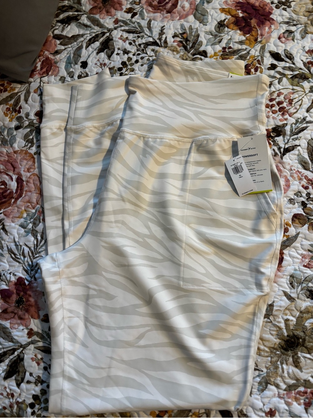 4 Pair Old Navy High-Waist Active Joggers